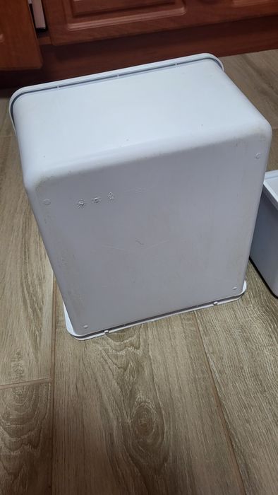 Ящики для холодильника Ariston
