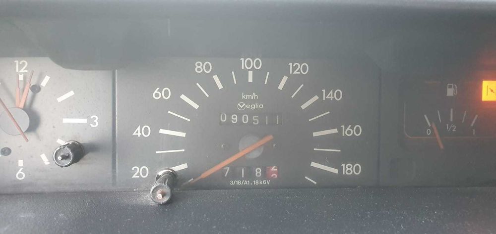 Peugeot 205 CJ Cabrio