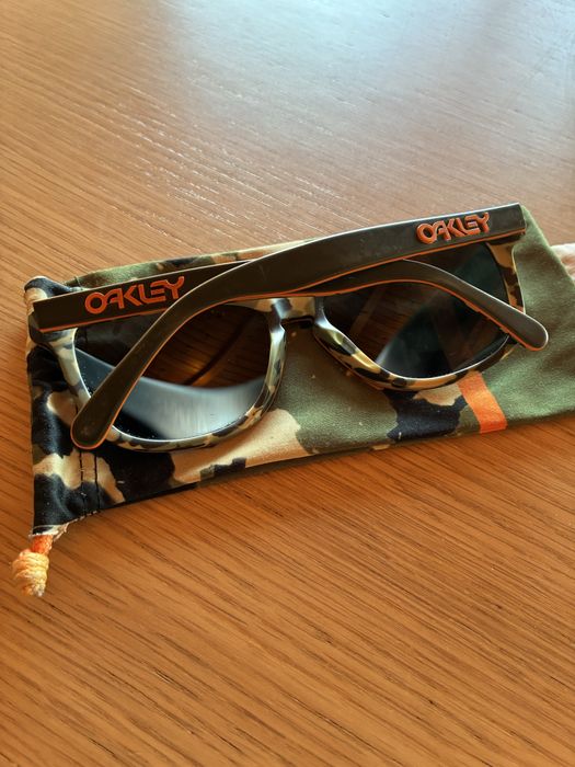 Óculos OAKLEY FROGSKINS LX CAMO Ltd Ed. Erik Koston Signature