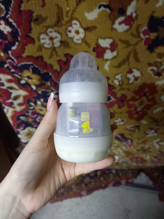 Продам бутылочки для кормления