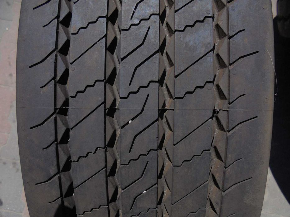 Opona 225/75R17.5 Conti Hybrid LS3 (550 netto)