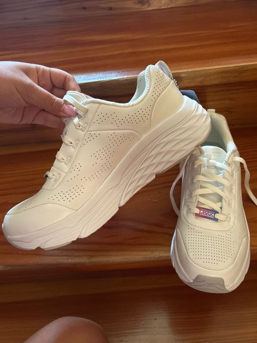 Взуття жіноче 40 SKetchers