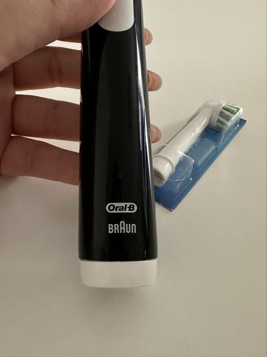 Szczoteczka elektryczna Oral-B Pro Series 1