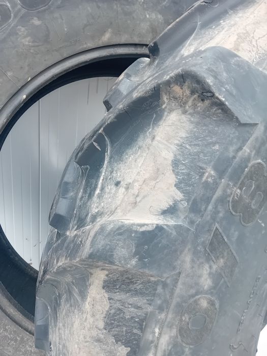 Opony 520/85 R 42