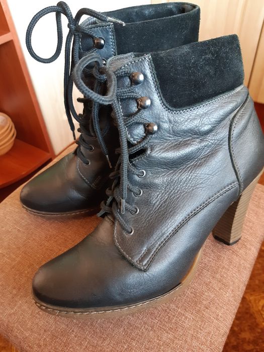 Кожаные женские полусапожки 38р