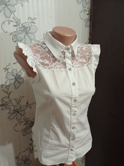 Белая блузка нарядная