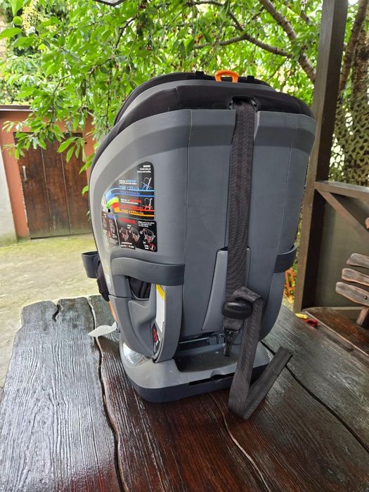 Автокрісло Chicco Fit4