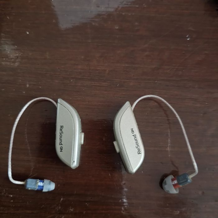 Aparelhos auditivos