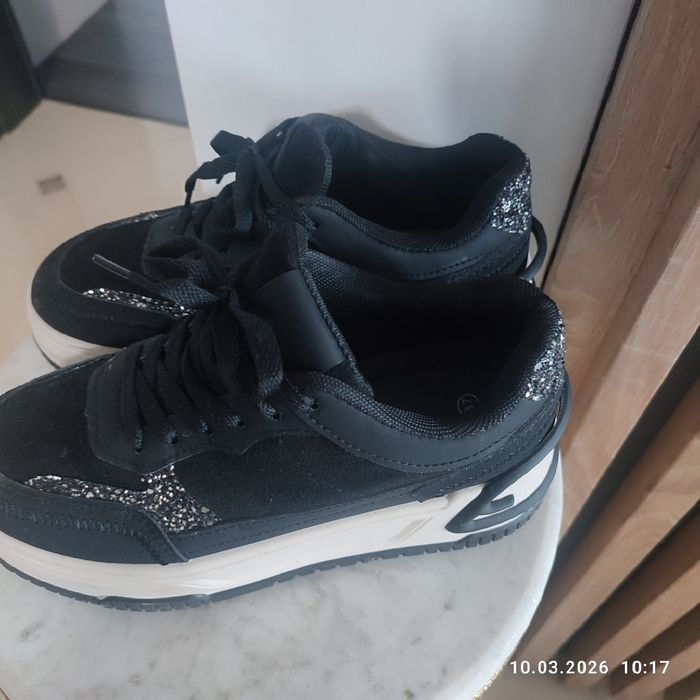 Buty sneakersy damskie 37