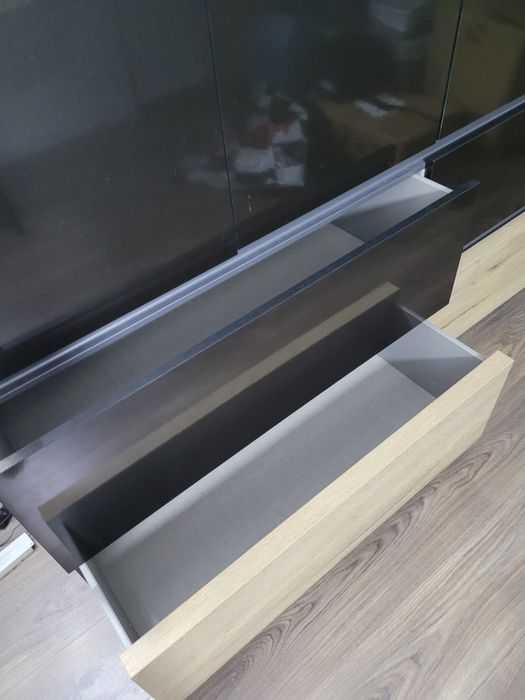 Szafa  duza  potrójna 271x210x56 w połysku antracyt stan bdb