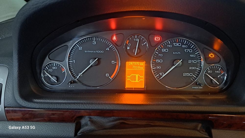 Peugeot 407 SW 2.0 hdi na części.