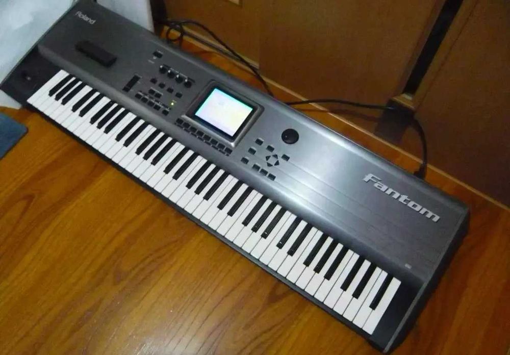 Roland Fantom FA-76 Teclado Sintetizador Loures • OLX.pt