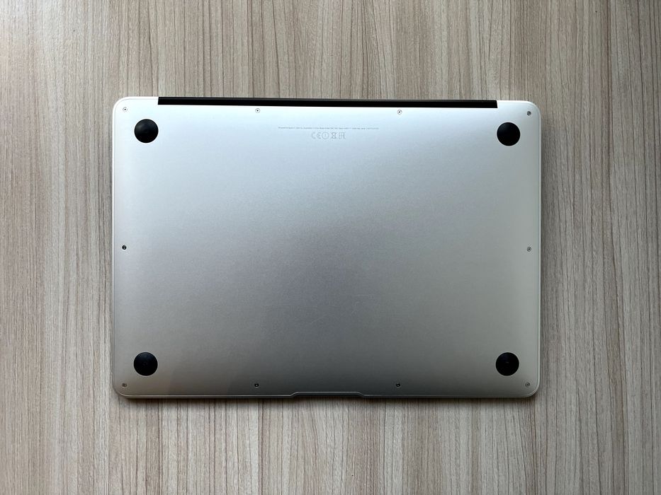 MacBook Air 13" 2015 (A1466) – bardzo dobry stan, bateria 96%