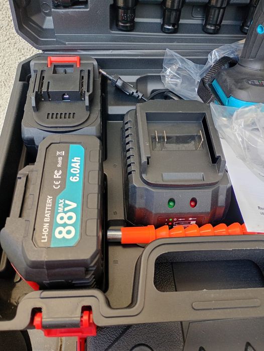 Акумуляторний інструмент