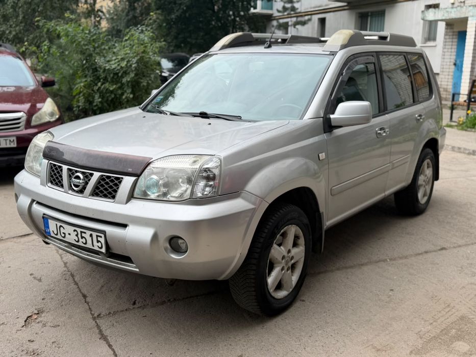 Nissan X-Trail 2.2 дизель 4x4 рестайлинг продам или обмен
