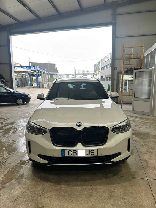 BMW iX3 Impressive