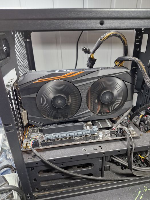 Відеокарта Gigabyte Radeon RX 580 Aorus 4GB GDDR5 256Bit