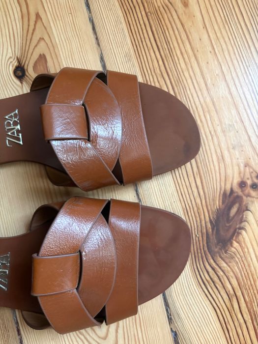 Klapki Zara 37 skórzane