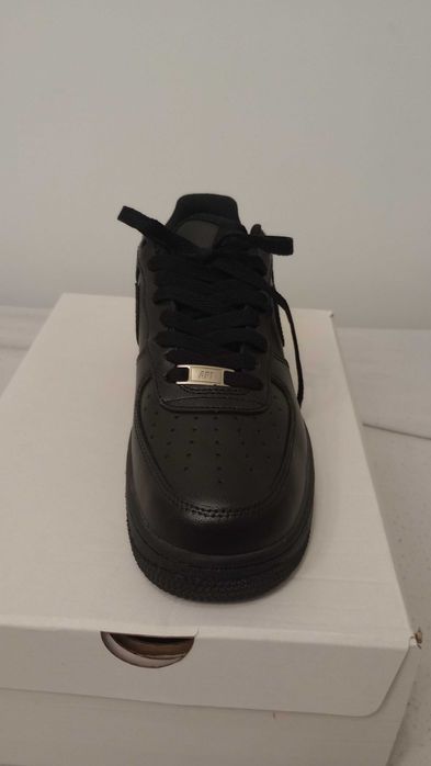 Buty Nike czarne AF1 0'7