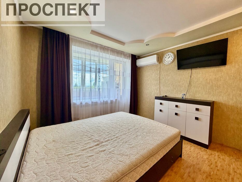 Продам 1 кімн.квартиру з ремонтом вул.Сумської Тероборони ( р-н Єко-маркету).