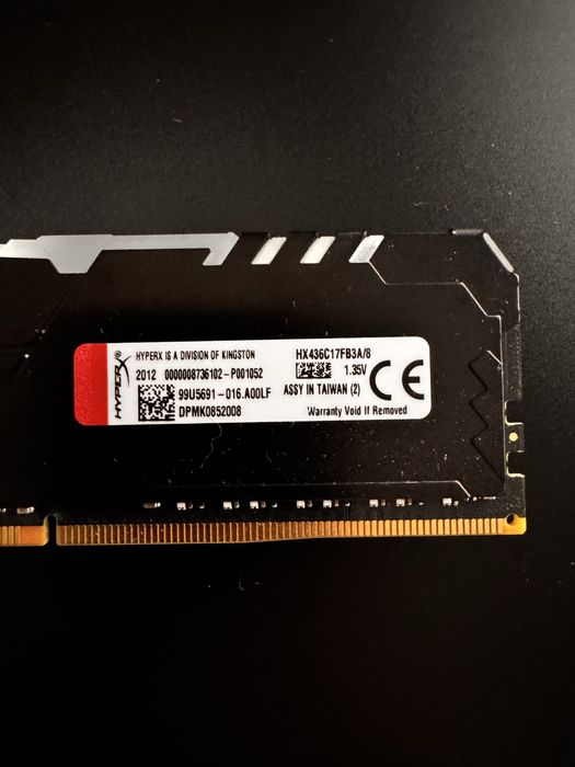HyperX kostka RAM DDR4 LED