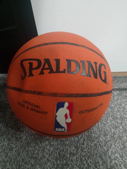 Spalding logo Man piłka do koszykówki