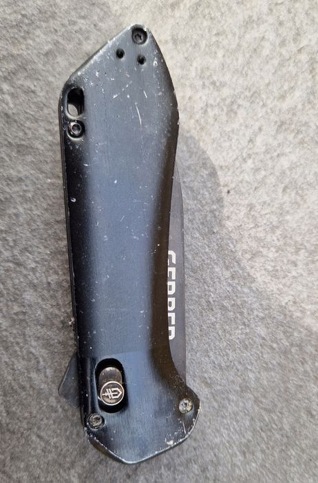 Nóż GERBER Highbrow – Wspomaganie – Pivot Lock – EDC – Czarny