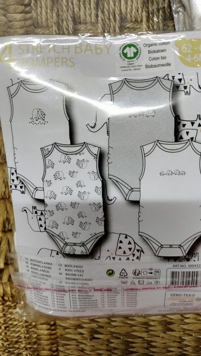 Body dziecięce nowe 4 paki
