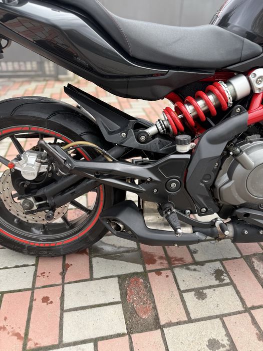 Мотоцикл geon benelli tnt300