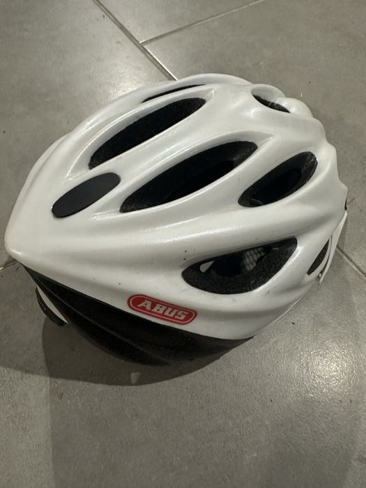 Capacete BTT Abus tamanho M (Novo)