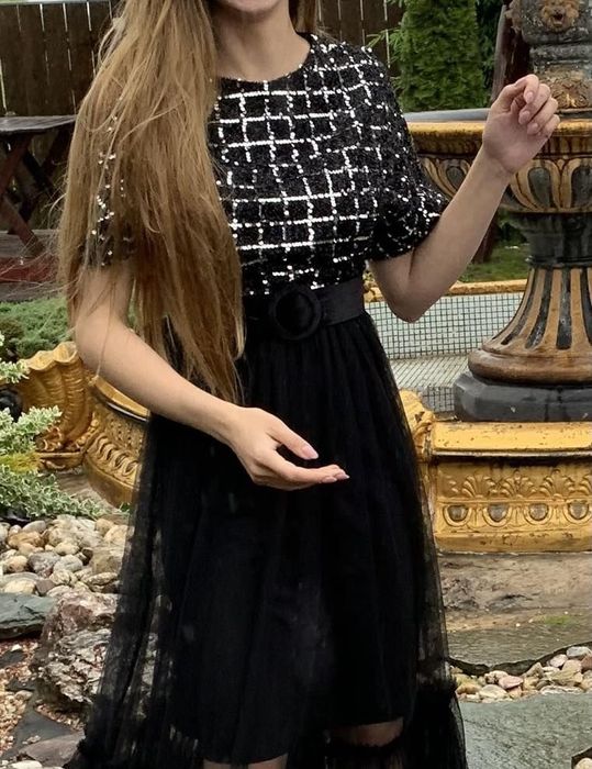 Вечірня сукня з якісної матерії