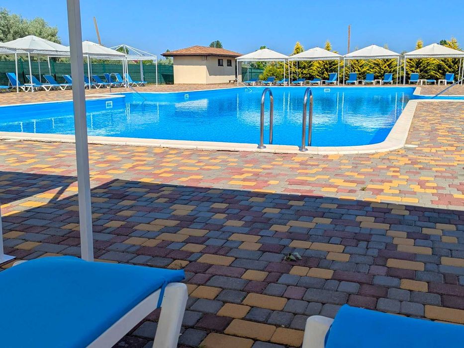Апартамент-готель в першій лінії моря.