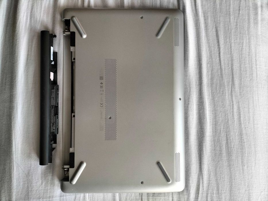 Computador Portátil HP | 15,6" | i5-7200U | 8GB | 500 GB SSD