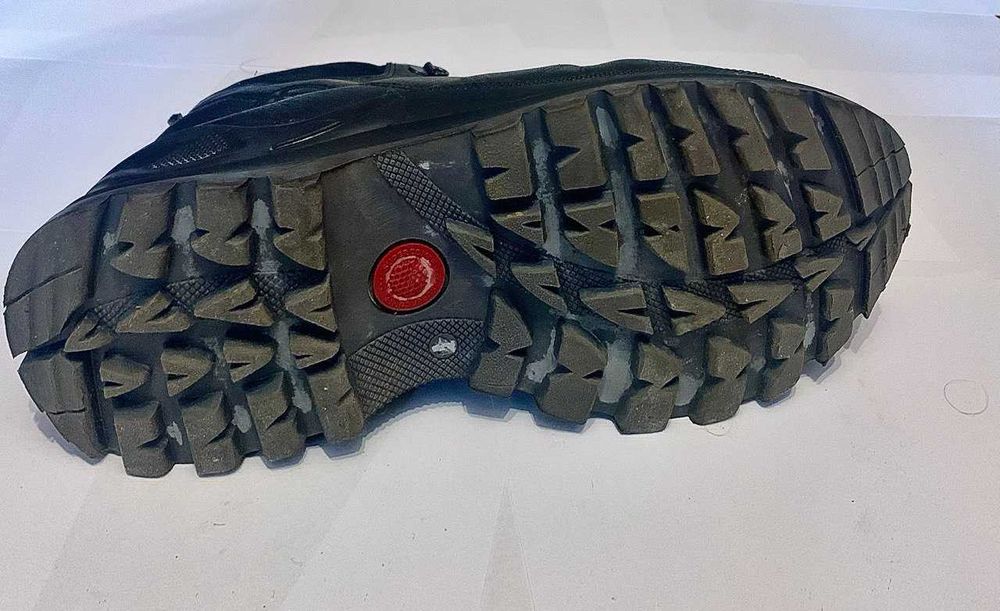 Продам кожаные ботинки ECCO Remote, 41р.