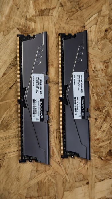 Memória RAM TEAMGROUP 3200 MHz