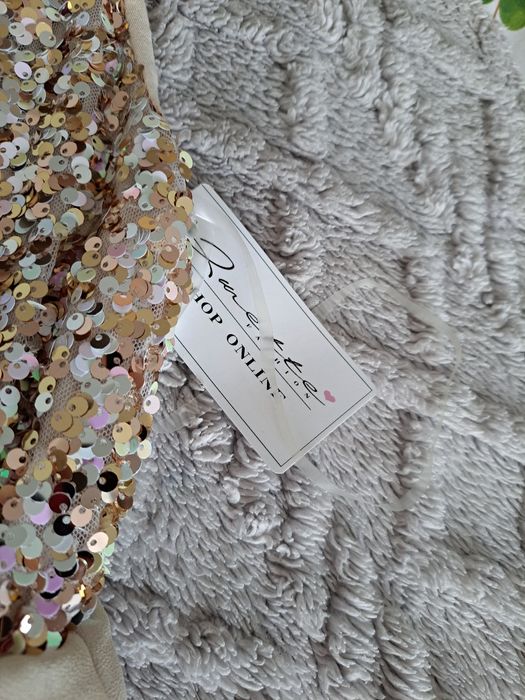 Sukienka długa nowa