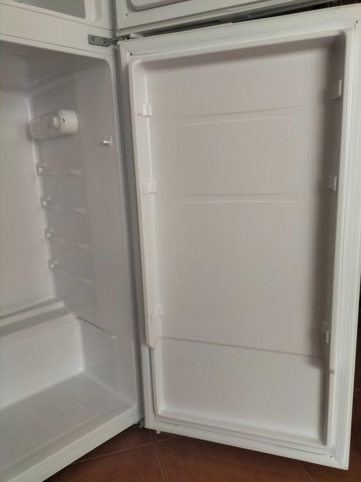 Frigorífico Combinado Kunft Pouco Uso