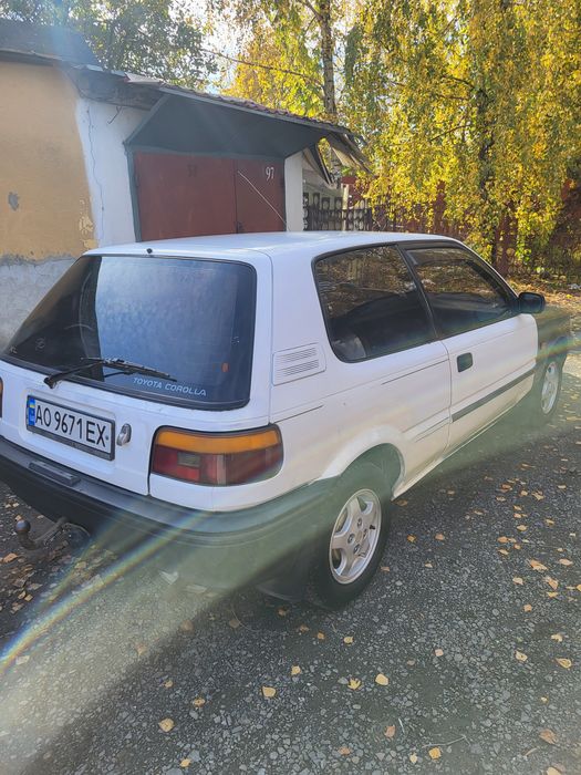 Продам TOYOTA KOROLLA 1.3  1988рік