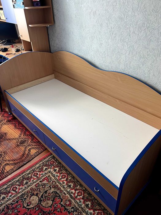 Ліжко односпальне 195х85 з матрацом (в наявності 2 шт.)