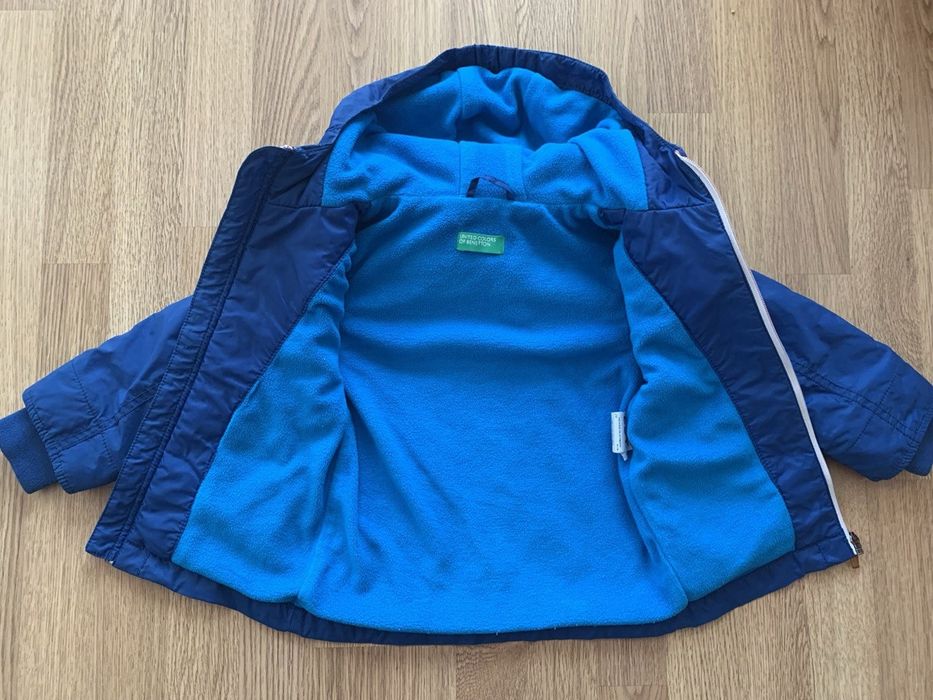 Детская куртка - ветровка Benetton.