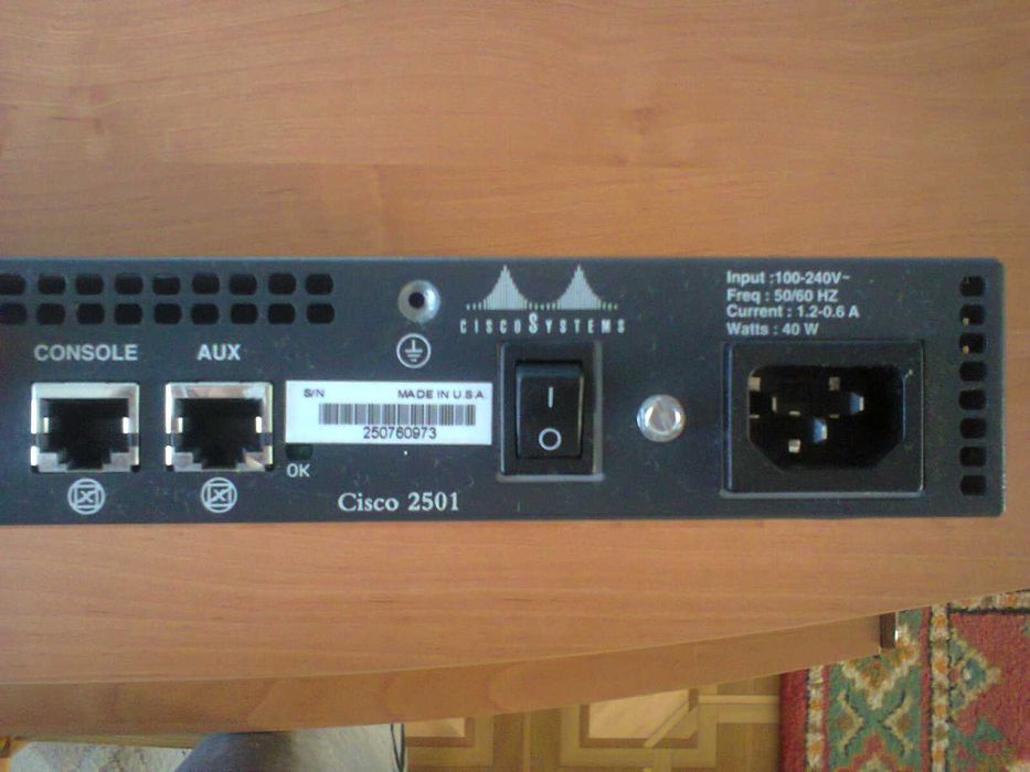 Маршрутизатор Cisco 2500