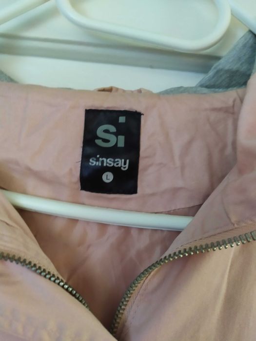 Kurtka wiosenna pudrowy róż Sinsay L kaptur szary