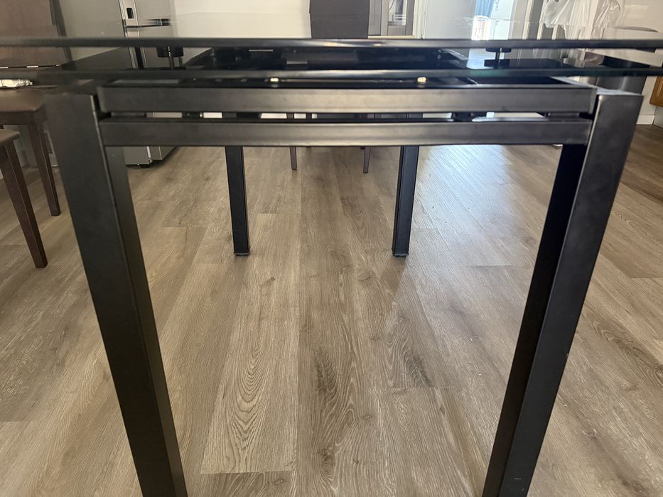 Mesa de jantar extensivel em vidro