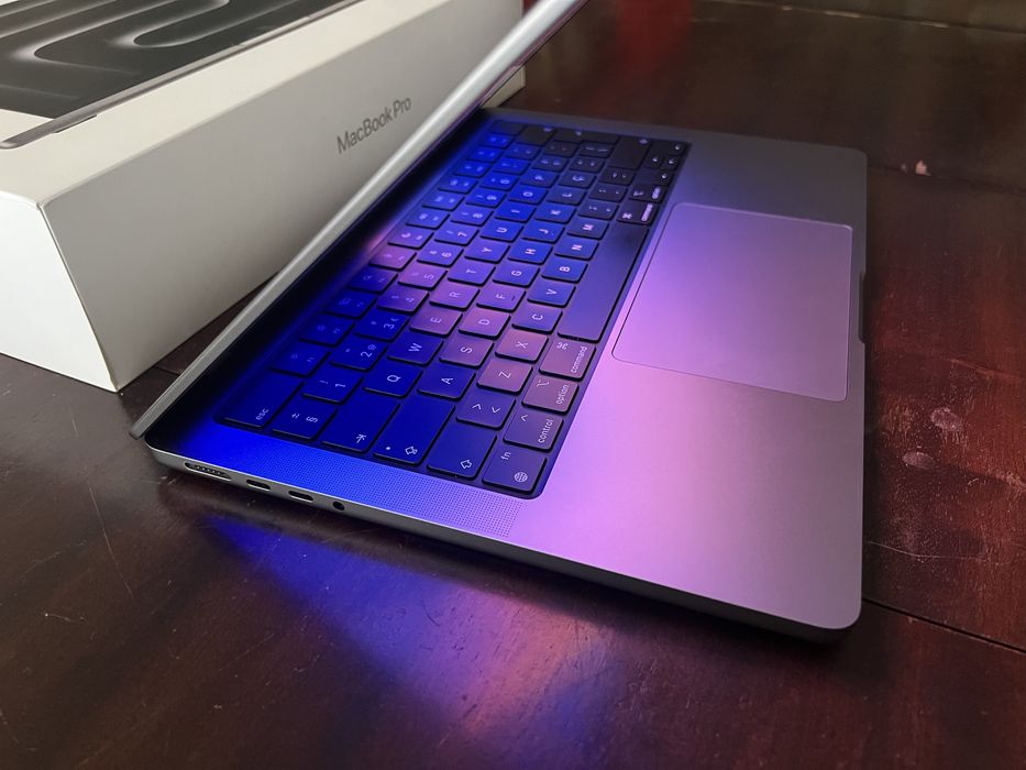 MacBook Pro M3 14” 1TB