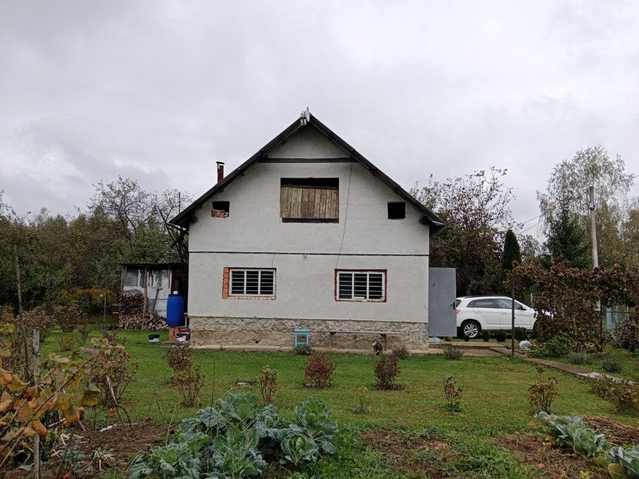 Оренда дачі з будинком