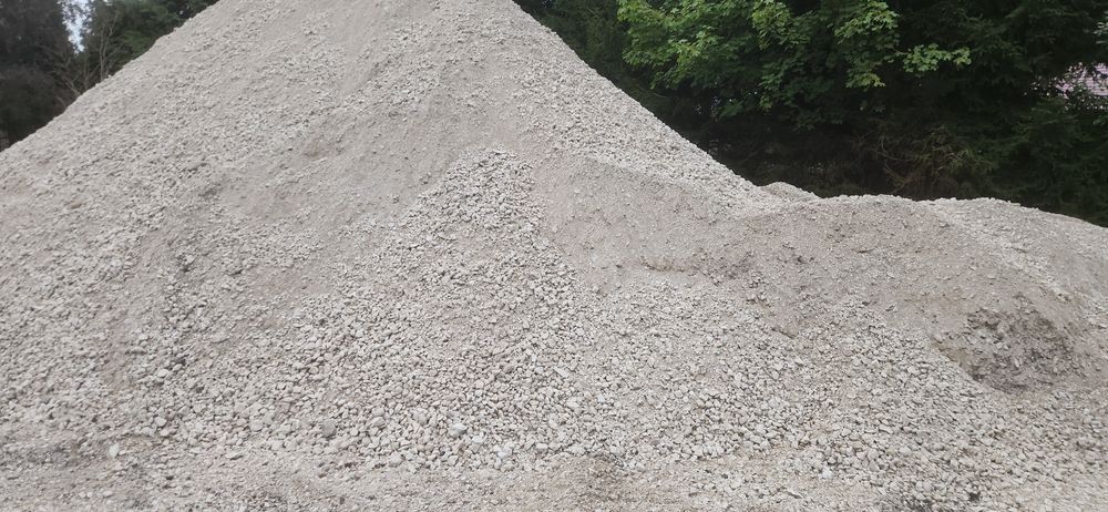 Gruz betonowy, kruszywo, ziemia, piasek, granit, zwir