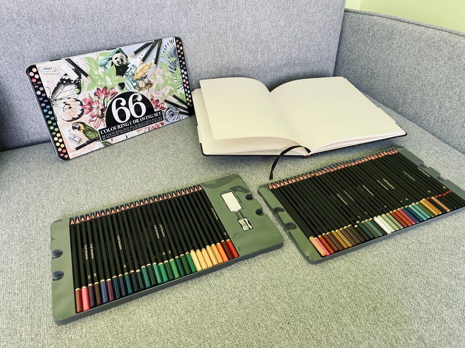 Zestaw do szkicowania rysowania 66 elementow + szkicownik 50 str A4