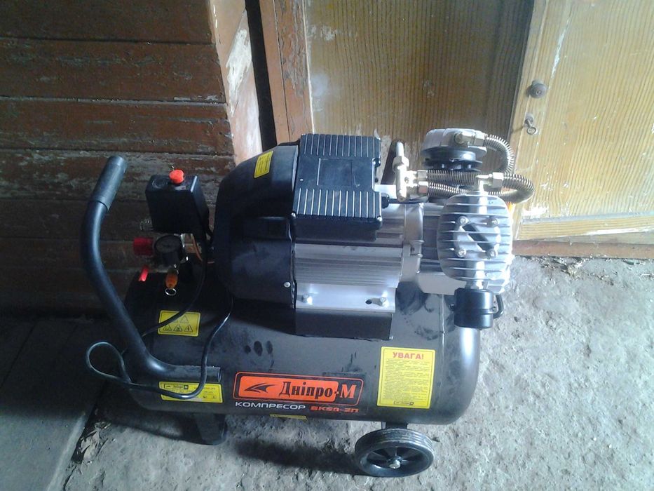 Здам в аренду бетономешалку и лестницу строительную.