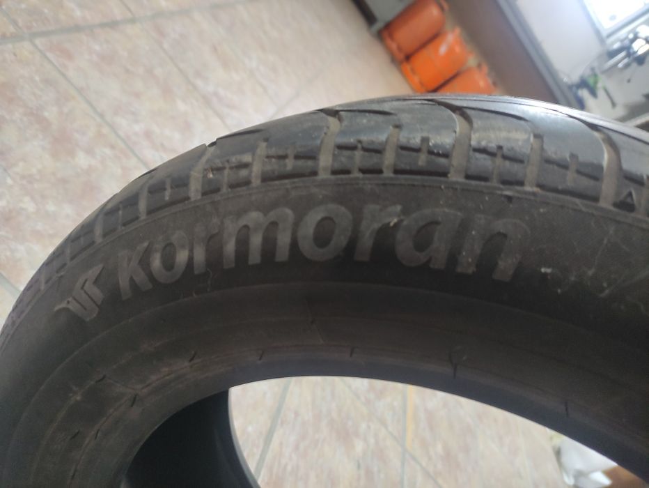 Pneu da marca Kormoran 205/60 R15 91V