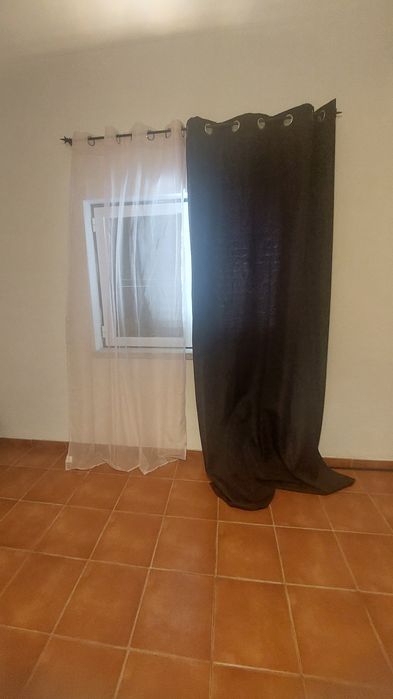 2 Cortinados preto opaco e rosa transparente